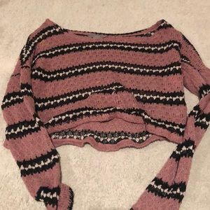 A Cropped Striped Swaeater